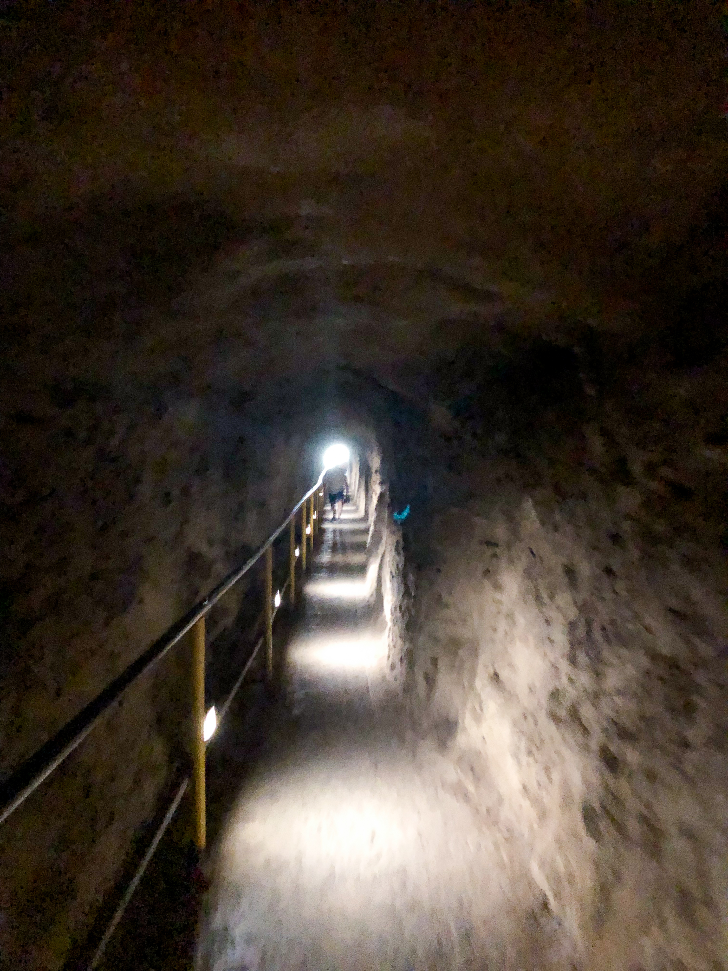 tunnel to the top of diamond head